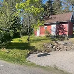 Idyllisk I Ulleroy 度假居 *